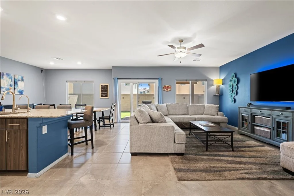 3835 Berenices, North Las Vegas, NV 89084