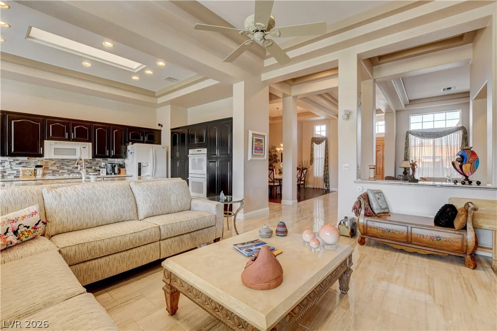 10021 Villa Ridge, Las Vegas, NV 89134