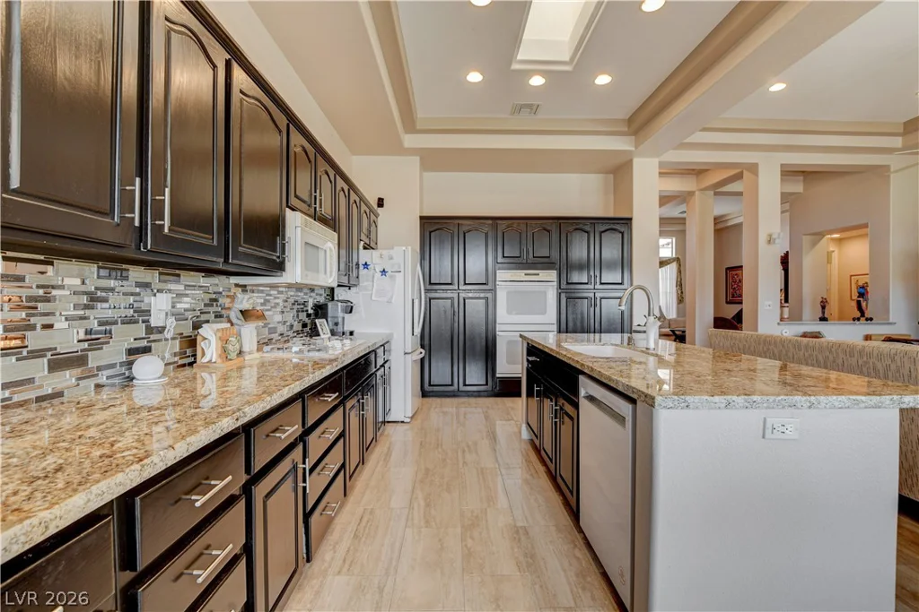 10021 Villa Ridge, Las Vegas, NV 89134
