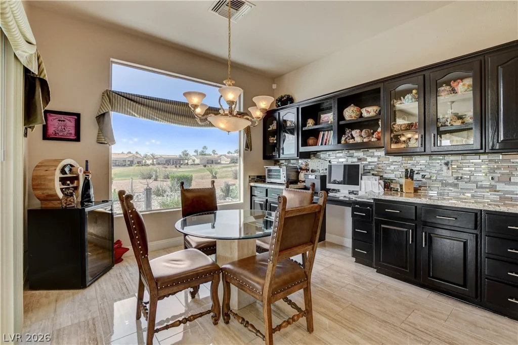 10021 Villa Ridge, Las Vegas, NV 89134