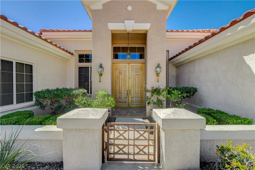10021 Villa Ridge, Las Vegas, NV 89134