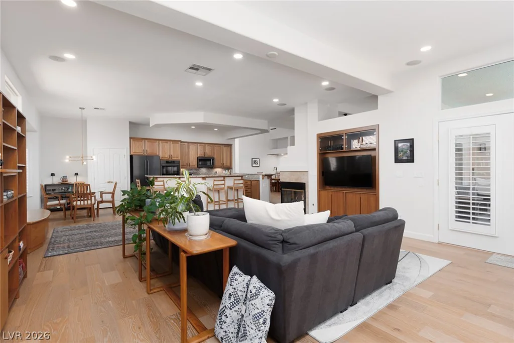 5692 Silent Sky, Las Vegas, NV 89141
