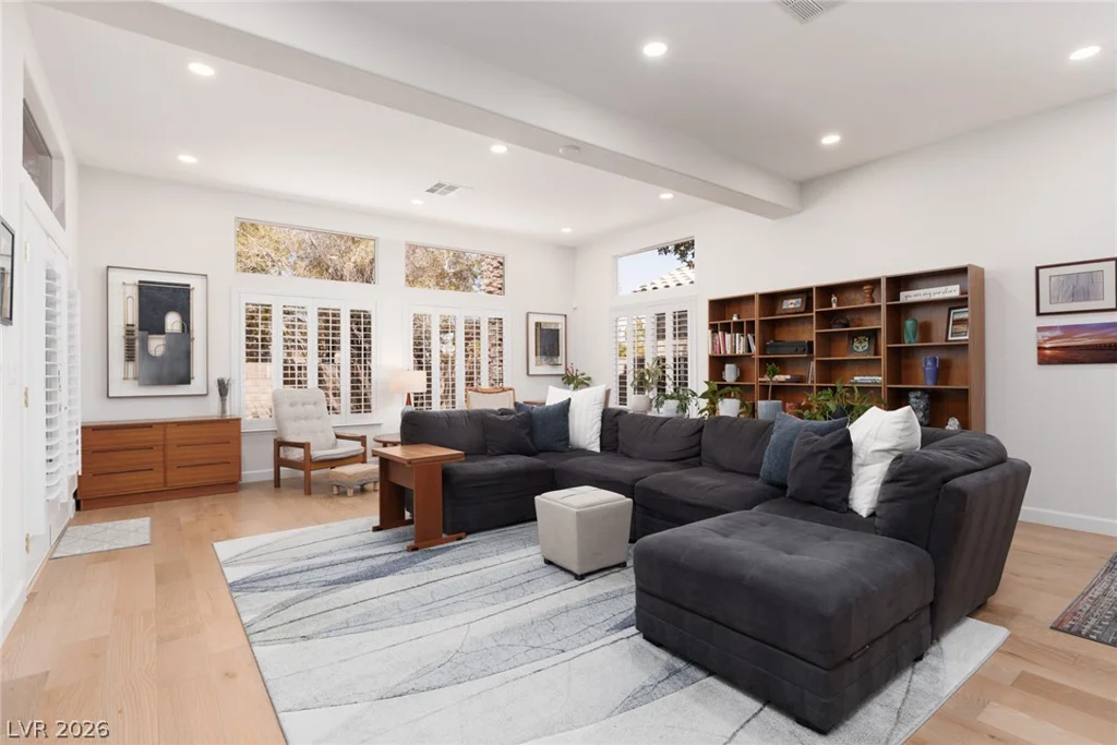 5692 Silent Sky, Las Vegas, NV 89141
