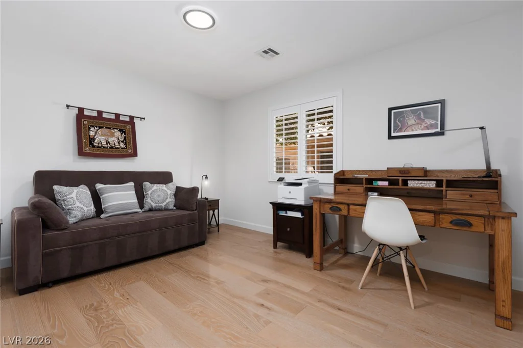 5692 Silent Sky, Las Vegas, NV 89141