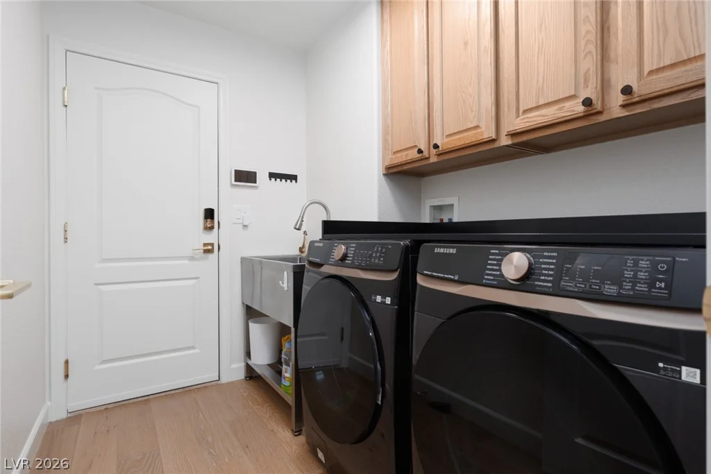 5692 Silent Sky, Las Vegas, NV 89141