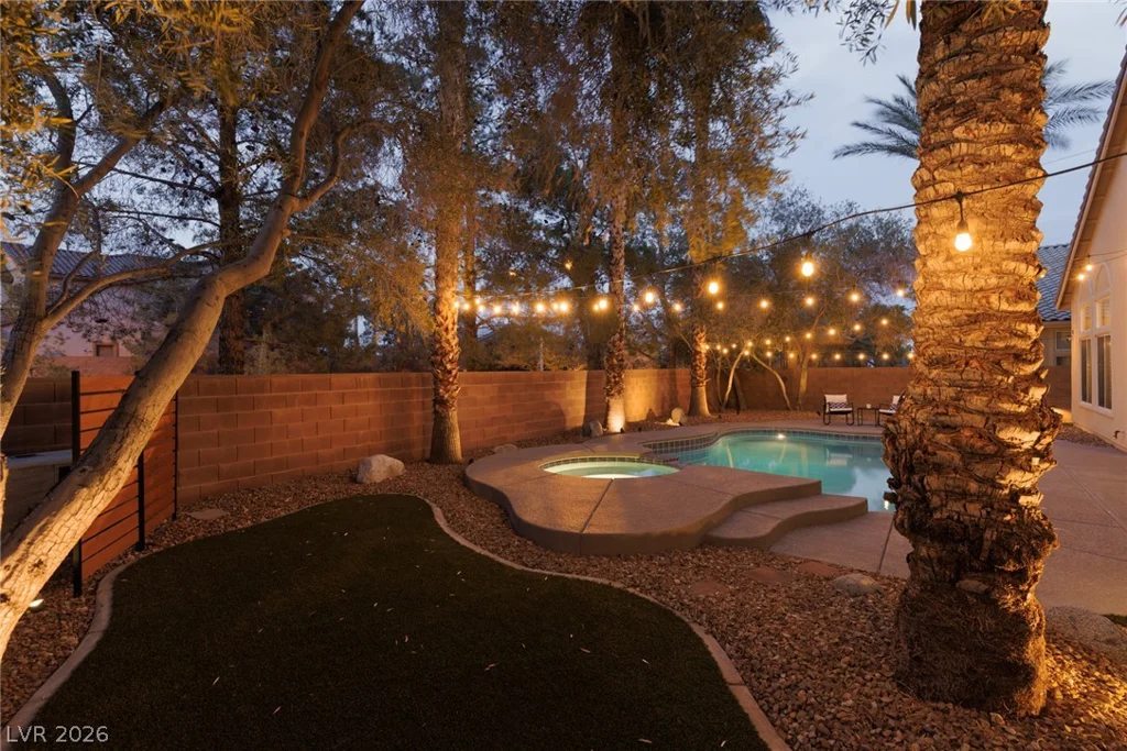 5692 Silent Sky, Las Vegas, NV 89141