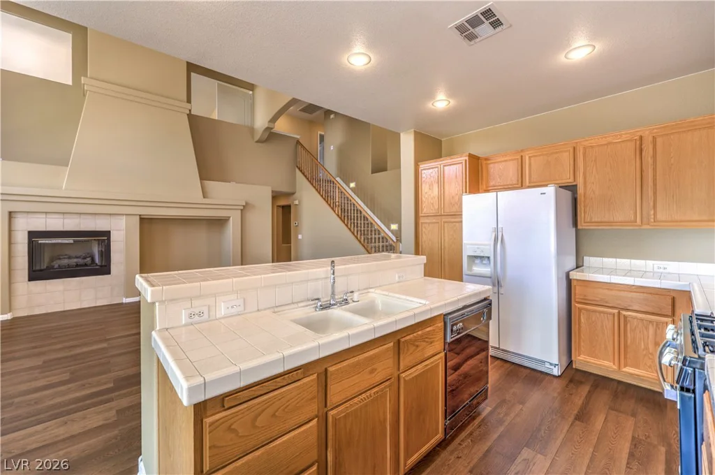 9890 Cherokee, Las Vegas, NV 89147