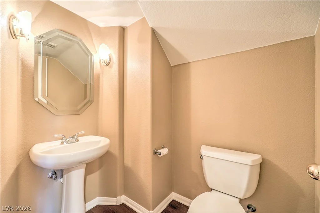 9890 Cherokee, Las Vegas, NV 89147