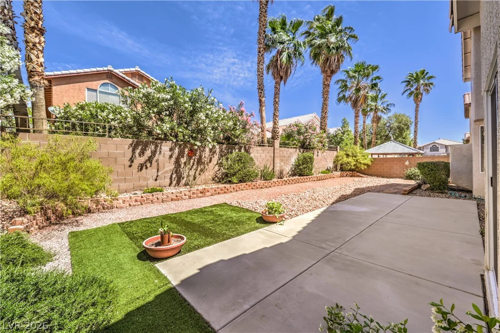 9890 Cherokee, Las Vegas, NV 89147