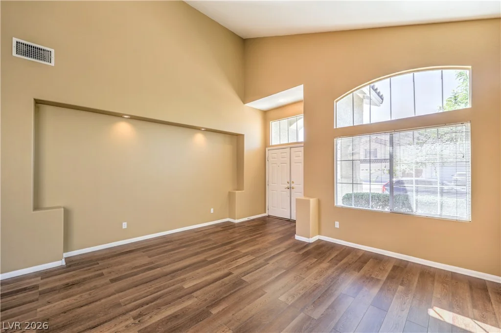 9890 Cherokee, Las Vegas, NV 89147