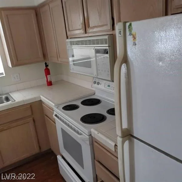 2725 Nellis, Las Vegas, NV 89121