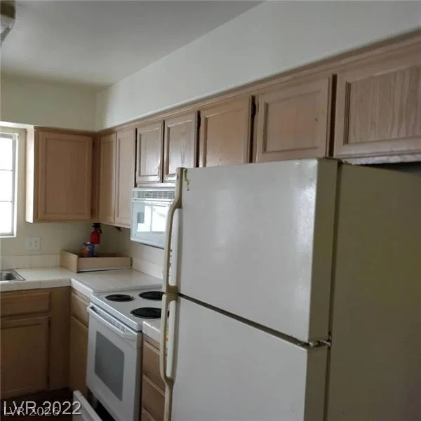 2725 Nellis, Las Vegas, NV 89121