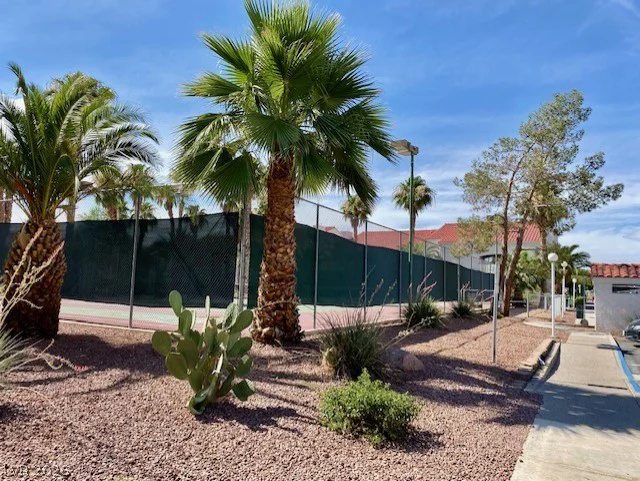 2725 Nellis, Las Vegas, NV 89121