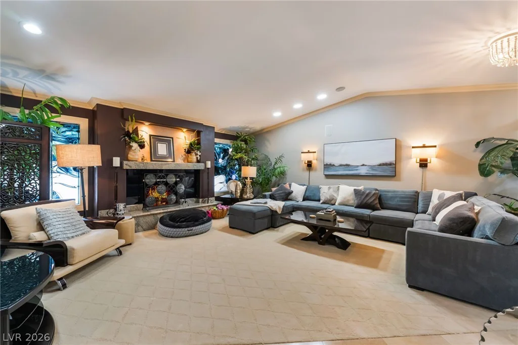 6540 Laredo, Las Vegas, NV 89146