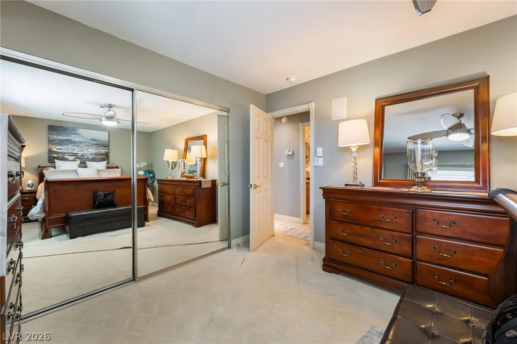6540 Laredo, Las Vegas, NV 89146