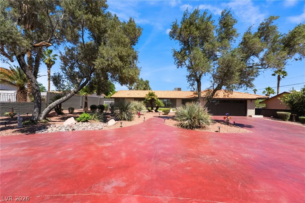 6540 Laredo, Las Vegas, NV 89146