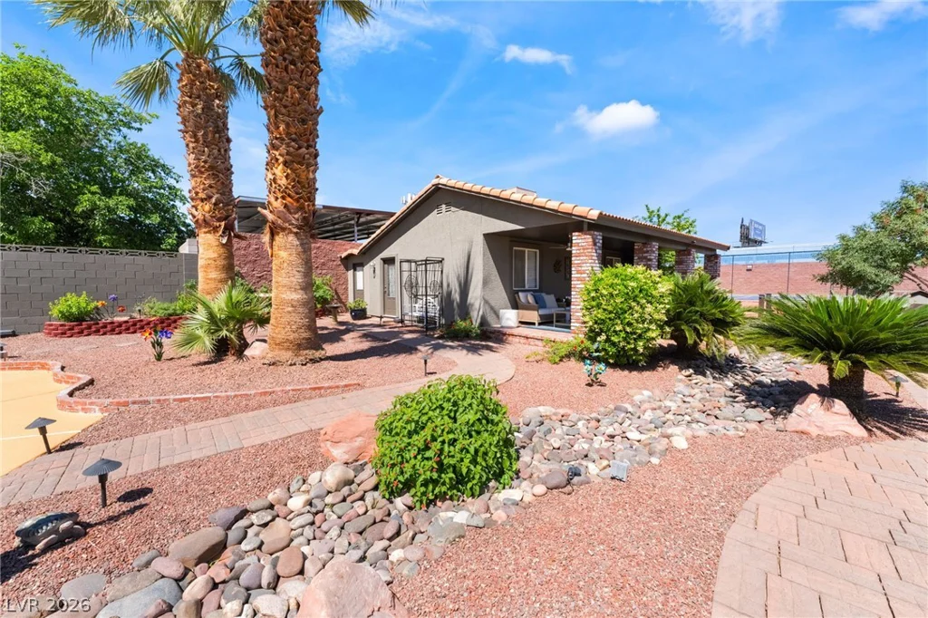 6540 Laredo, Las Vegas, NV 89146