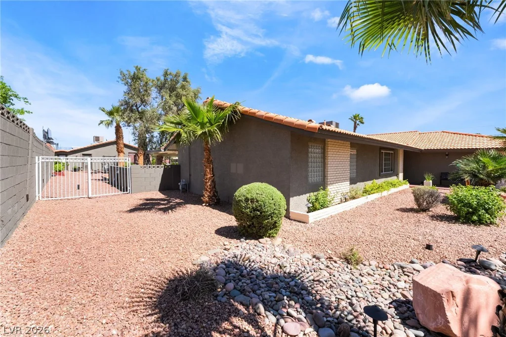 6540 Laredo, Las Vegas, NV 89146