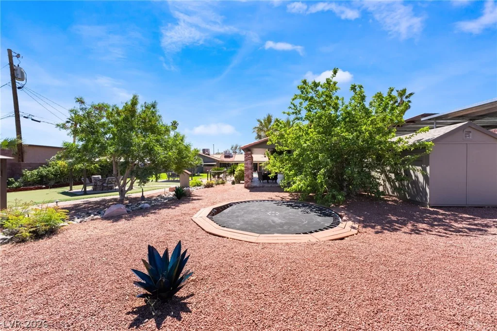 6540 Laredo, Las Vegas, NV 89146