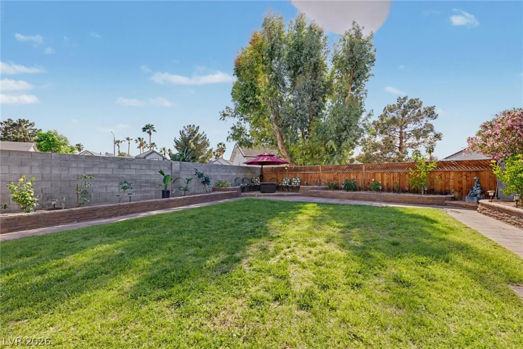 1660 Duarte, Henderson, NV 89014
