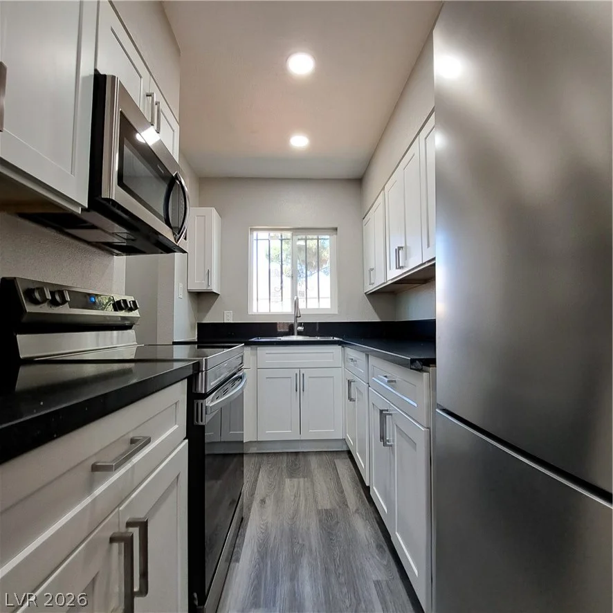 320 10th, Las Vegas, NV 89101