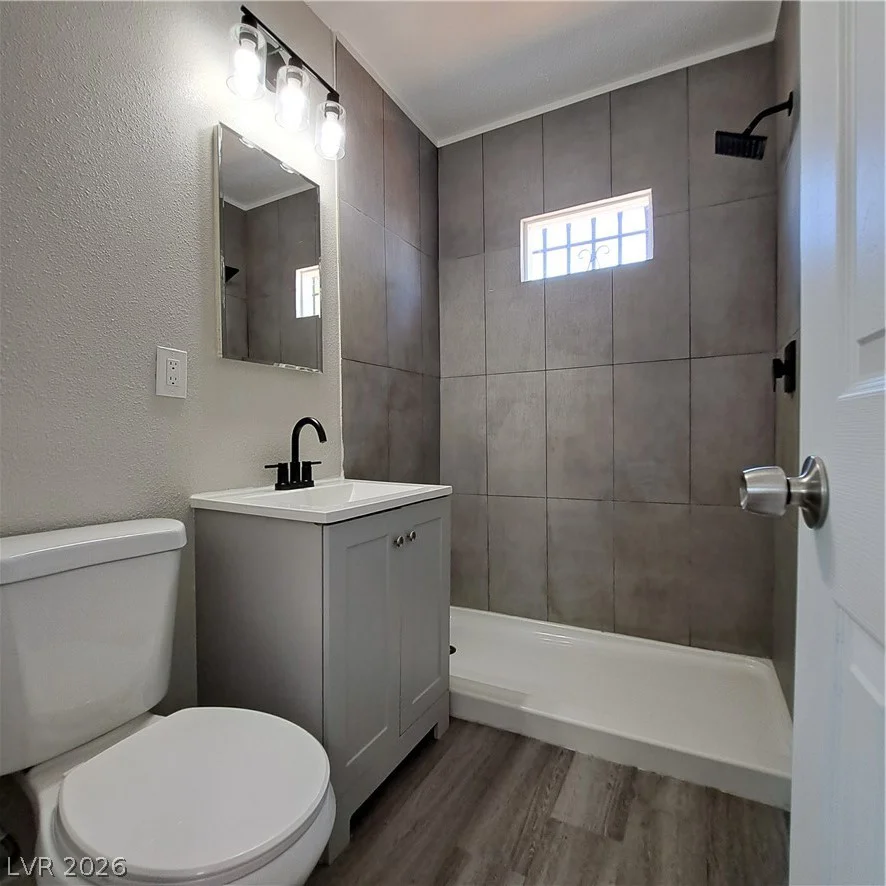 320 10th, Las Vegas, NV 89101