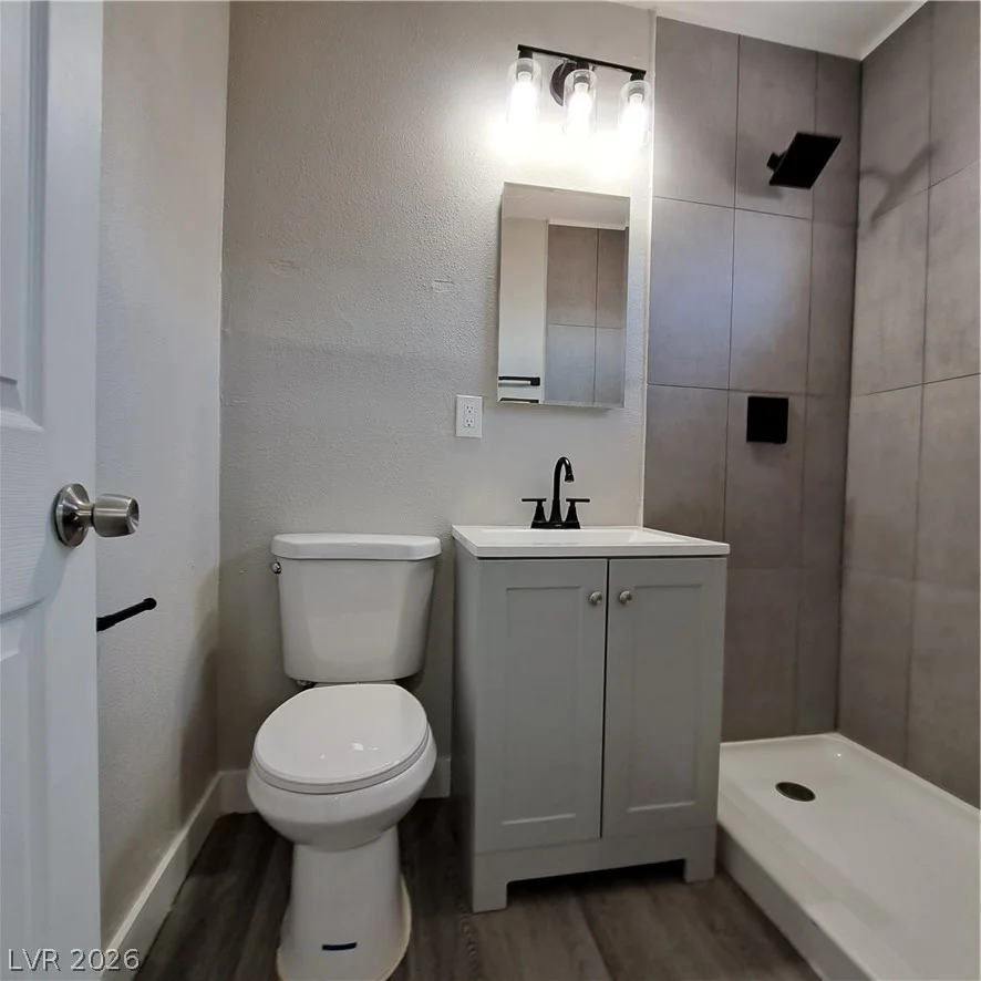 320 10th, Las Vegas, NV 89101