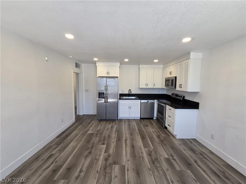 320 10th, Las Vegas, NV 89101
