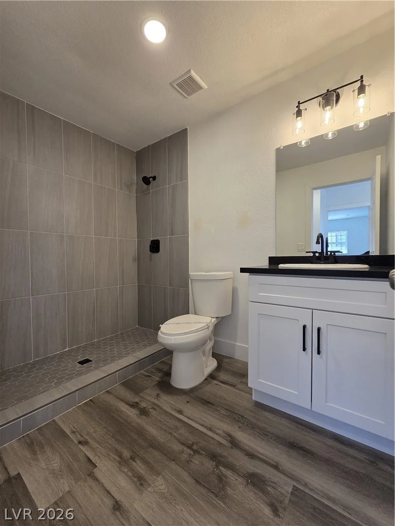 320 10th, Las Vegas, NV 89101