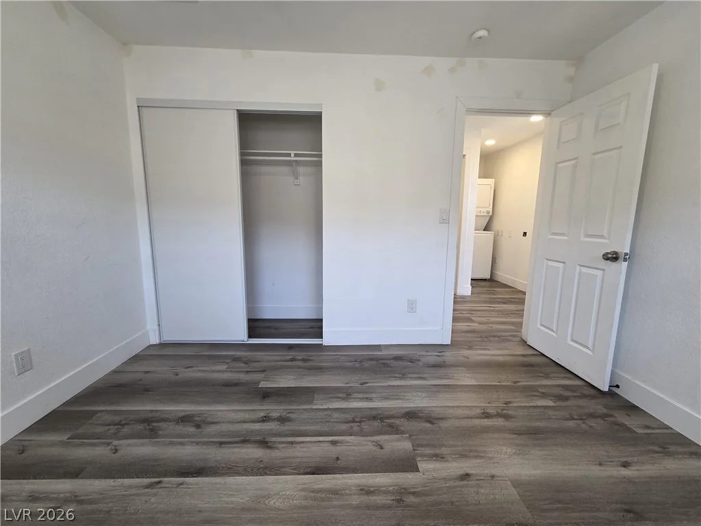 320 10th, Las Vegas, NV 89101