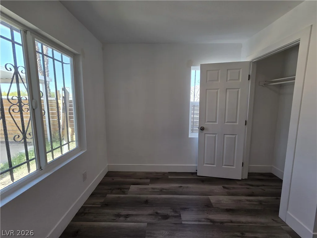 320 10th, Las Vegas, NV 89101