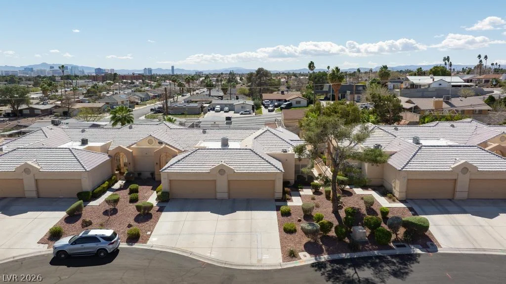 472 Fallwood, Las Vegas, NV 89107