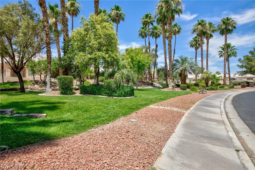 472 Fallwood, Las Vegas, NV 89107