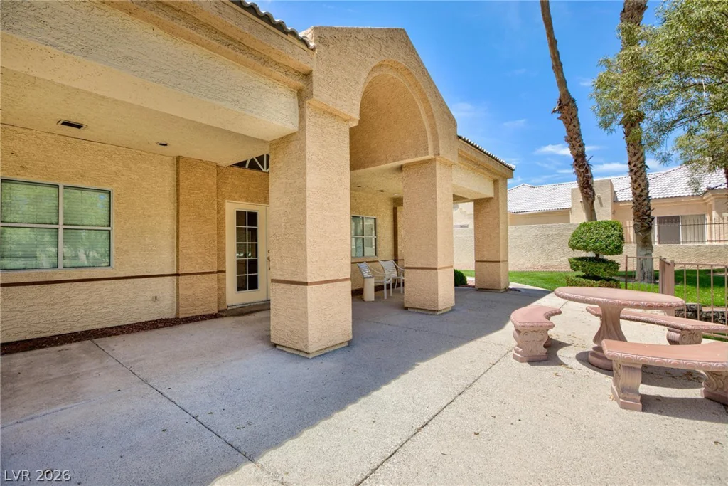 472 Fallwood, Las Vegas, NV 89107