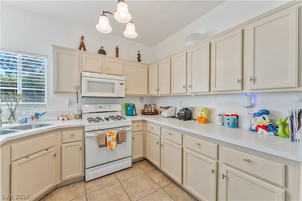 1830 Buffalo, Las Vegas, NV 89128
