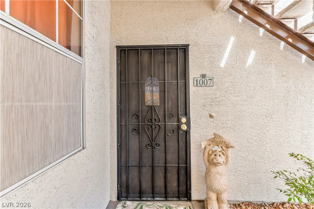 1830 Buffalo, Las Vegas, NV 89128