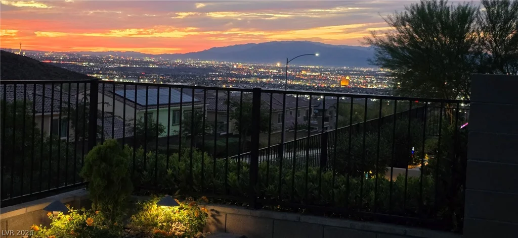 333 Crimson Edge, Henderson, NV 89012