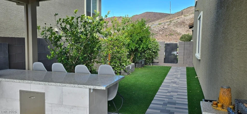 333 Crimson Edge, Henderson, NV 89012