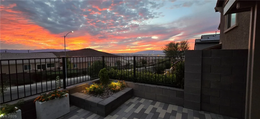 333 Crimson Edge, Henderson, NV 89012