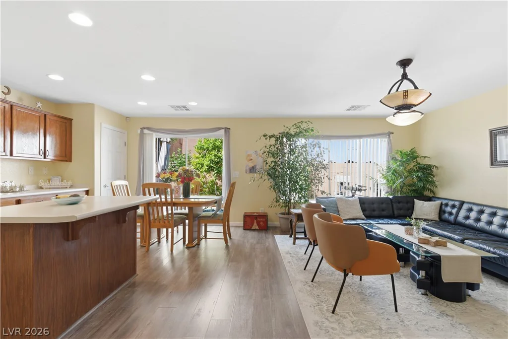 7938 Carmel Heights, Las Vegas, NV 89178