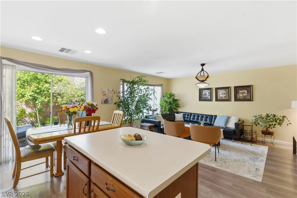 7938 Carmel Heights, Las Vegas, NV 89178
