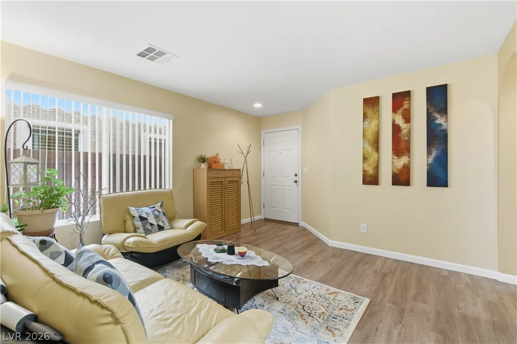 7938 Carmel Heights, Las Vegas, NV 89178