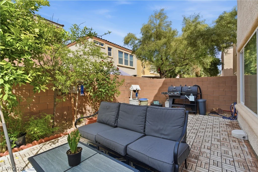 7938 Carmel Heights, Las Vegas, NV 89178