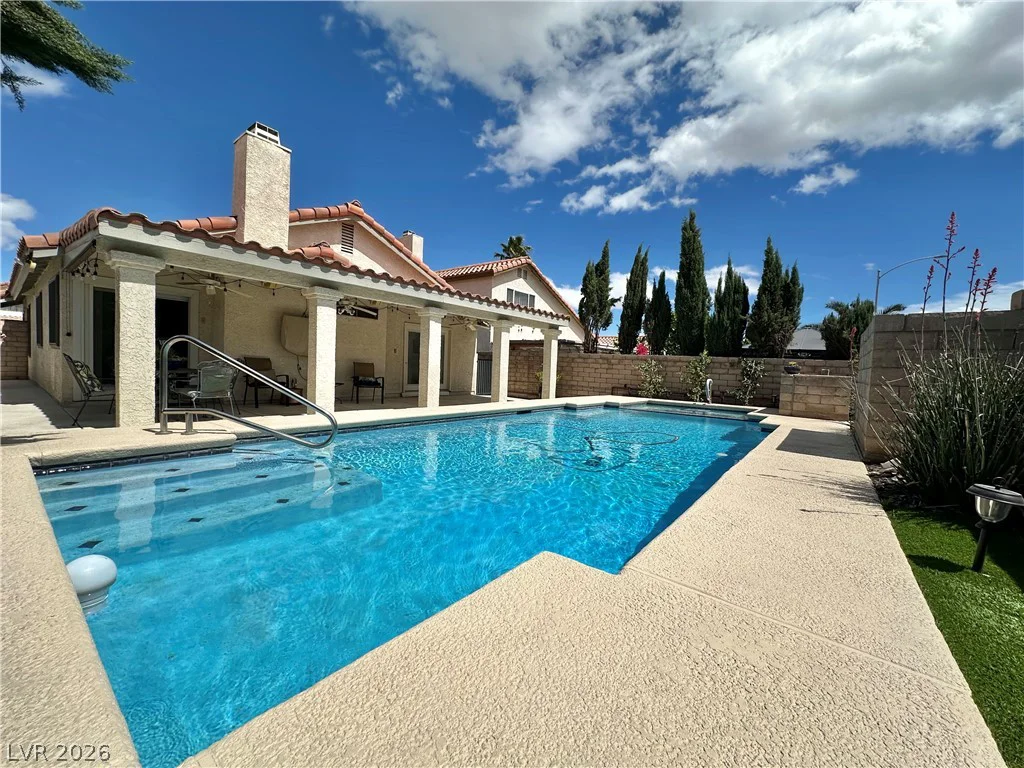 7749 Parnell, Las Vegas, NV 89147