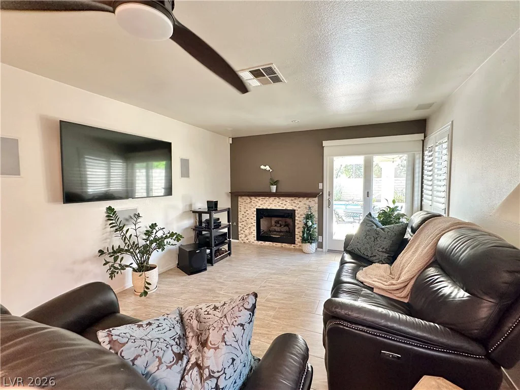 7749 Parnell, Las Vegas, NV 89147