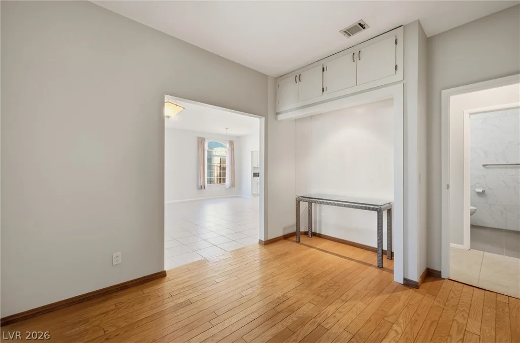 2816 Klondike, Las Vegas, NV 89117