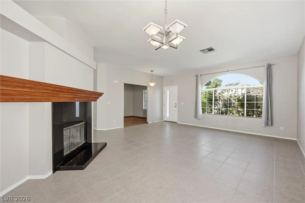 2816 Klondike, Las Vegas, NV 89117