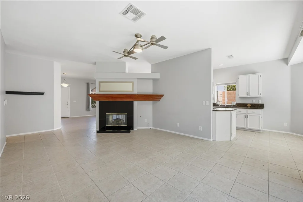 2816 Klondike, Las Vegas, NV 89117