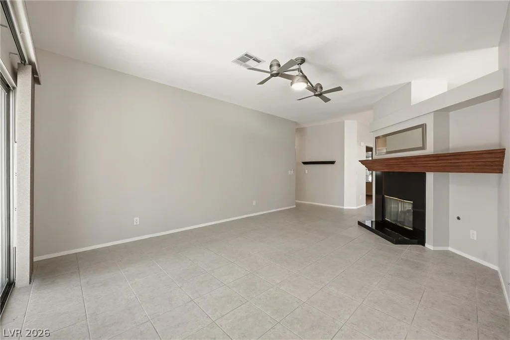 2816 Klondike, Las Vegas, NV 89117