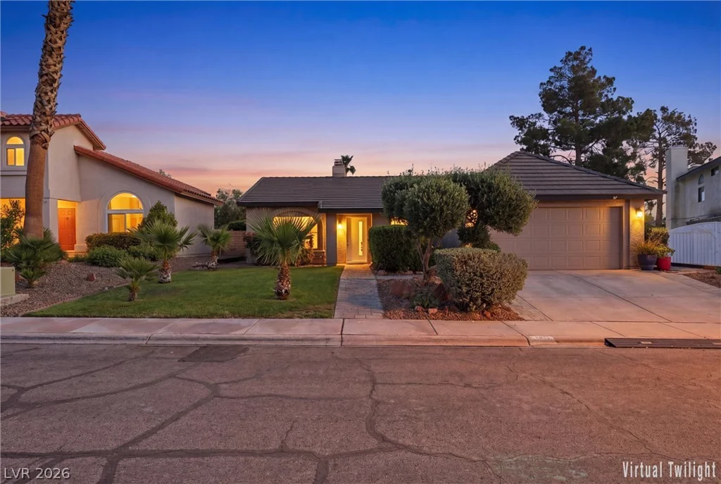 2816 Klondike, Las Vegas, NV 89117